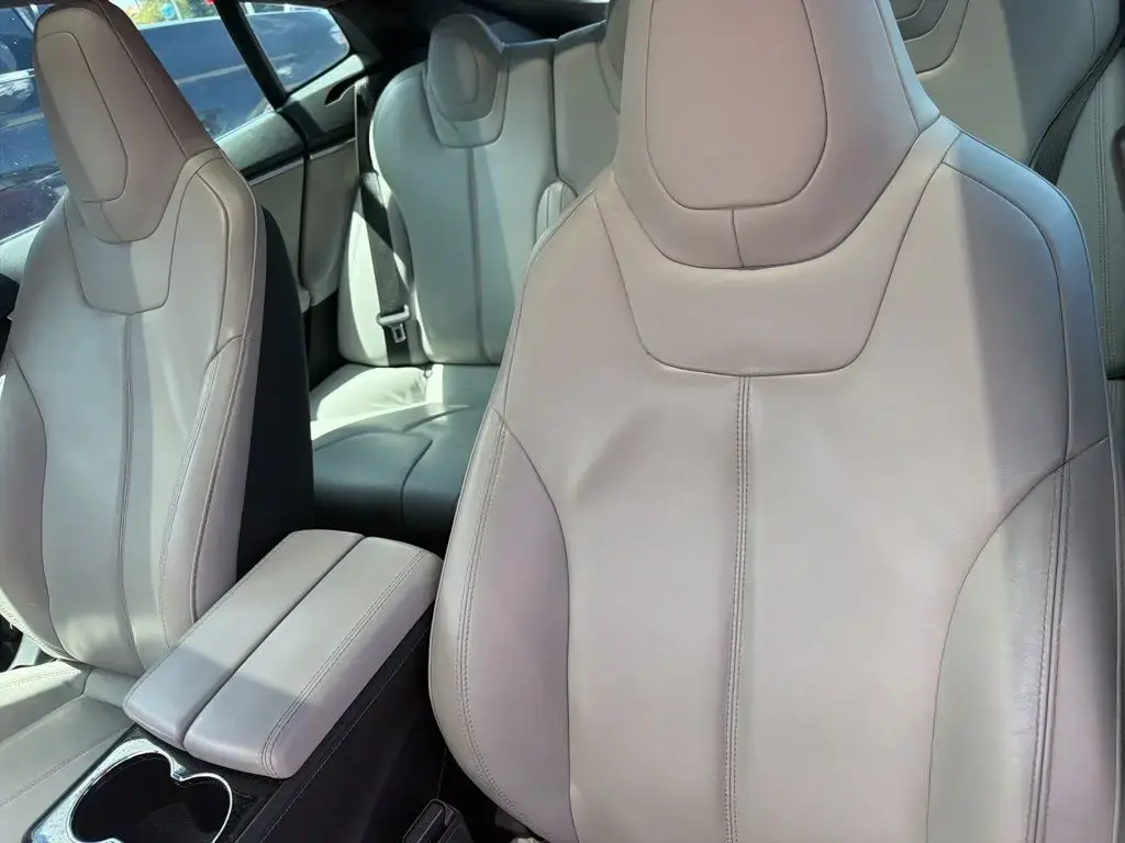 Tesla Model S 2014 85 4dr Liftback