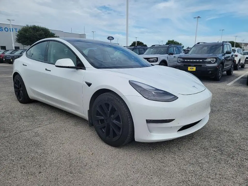 Tesla Model 3 2021 AWD Long Range 4dr Sedan