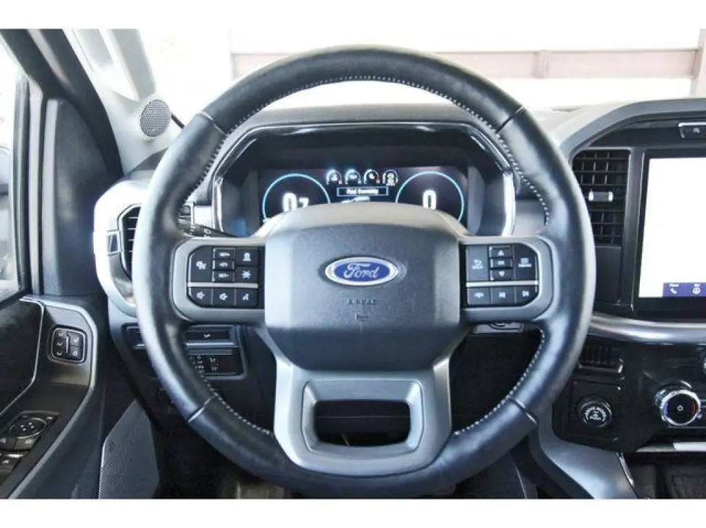 Ford F-150 2022 4x2 Lariat 4dr SuperCrew 5.5 ft. SB