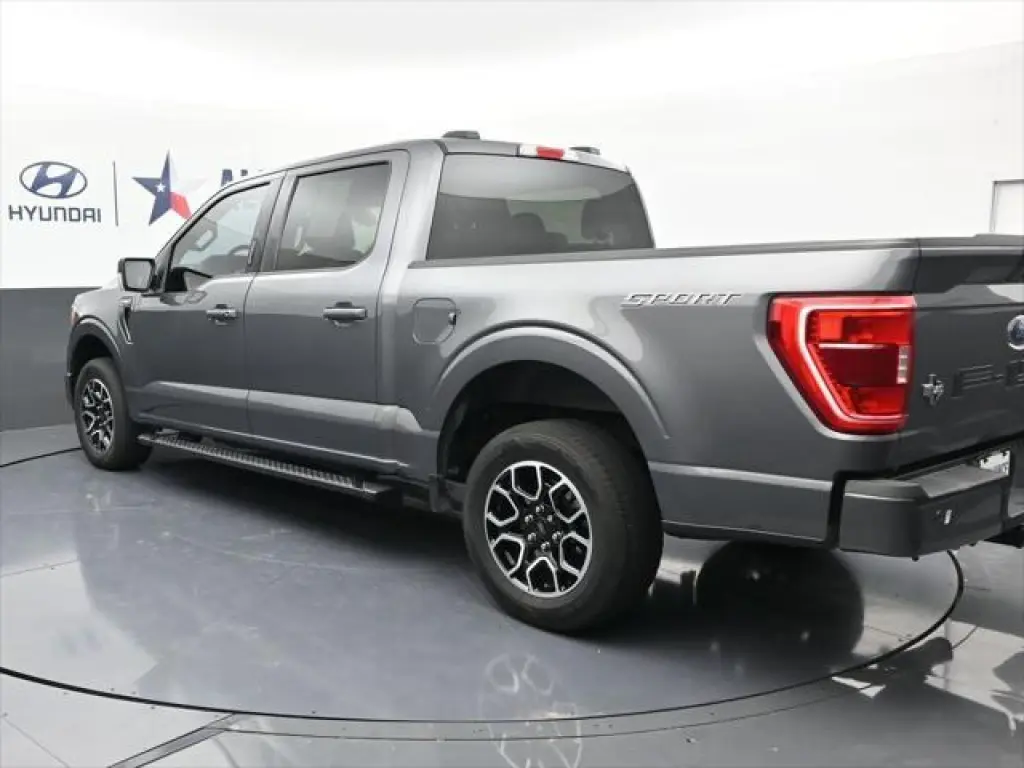 Ford F-150 2022 4x2 XLT 4dr SuperCrew 5.5 ft. SB