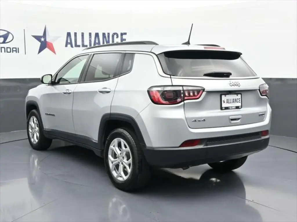 Jeep Compass 2024 4x4 Latitude 4dr SUV