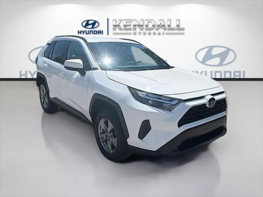Toyota RAV4 2024 XLE 4dr SUV