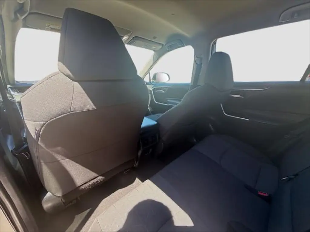 Toyota RAV4 2024 XLE 4dr SUV