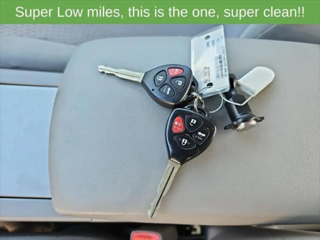Toyota Camry 2011 LE 4dr Sedan 6M