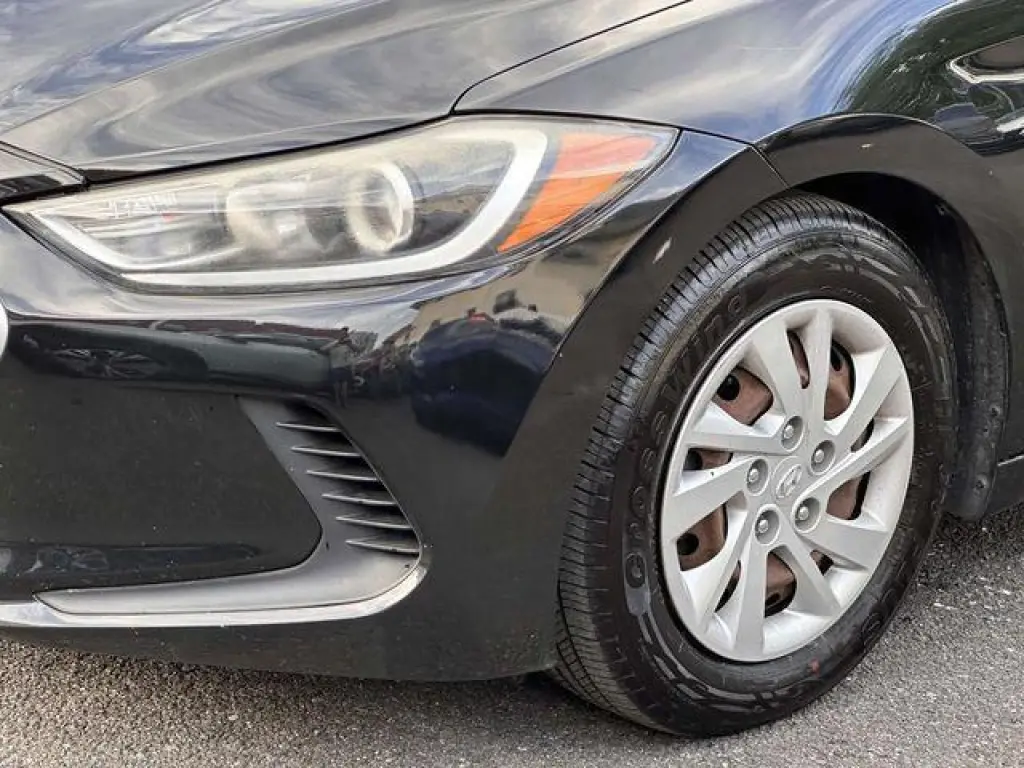 Hyundai ELANTRA 2017 SE 4dr Sedan 6M (US)