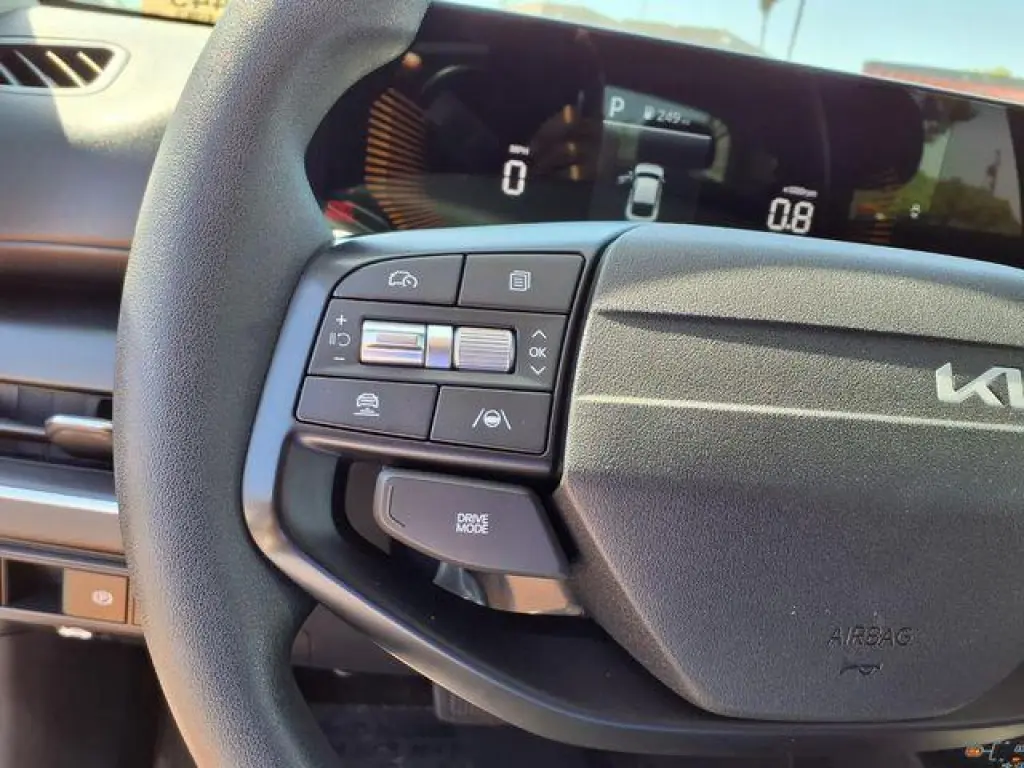 Kia K4 2025 LXS 4dr Sedan