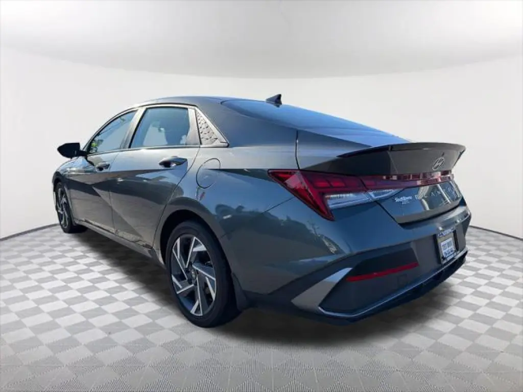 Hyundai ELANTRA Hybrid 2025 SEL Sport 4dr Sedan