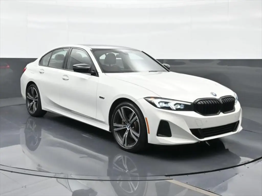 BMW 3 Series 2023 330e 4dr Sedan