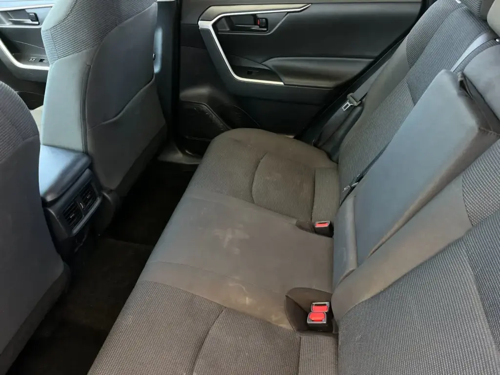 Toyota RAV4 2025 LE 4dr SUV