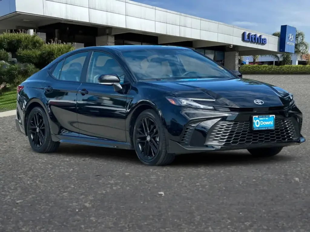 Toyota Camry 2026 SE 4dr Sedan