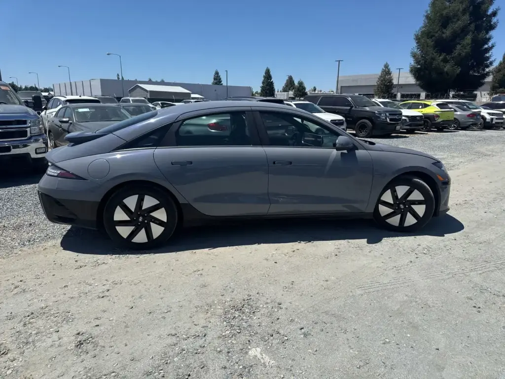 Hyundai IONIQ 6 2024 SE 4dr Sedan