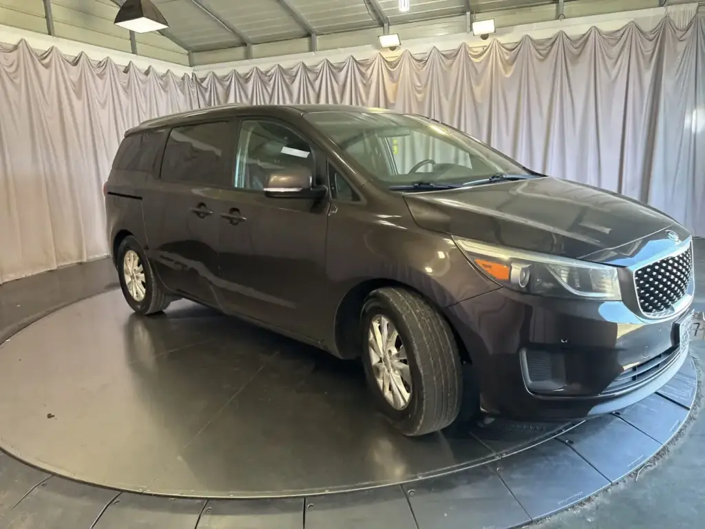 Kia Sedona 2017 LX 4dr Mini-Van