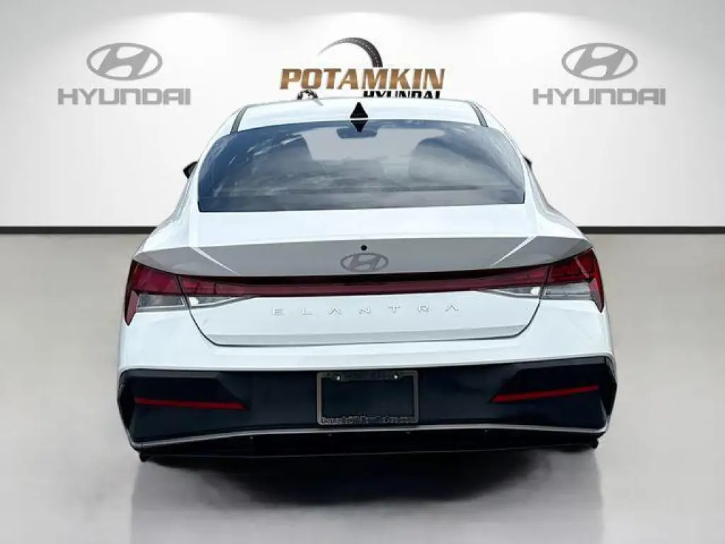 Hyundai ELANTRA 2024 SEL 4dr Sedan