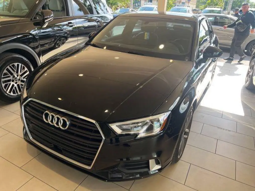 Audi A3 2019 Titanium 40 TFSI 4dr Sedan