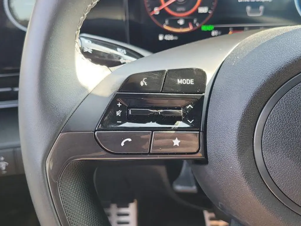Hyundai ELANTRA Hybrid 2025 SEL Sport 4dr Sedan