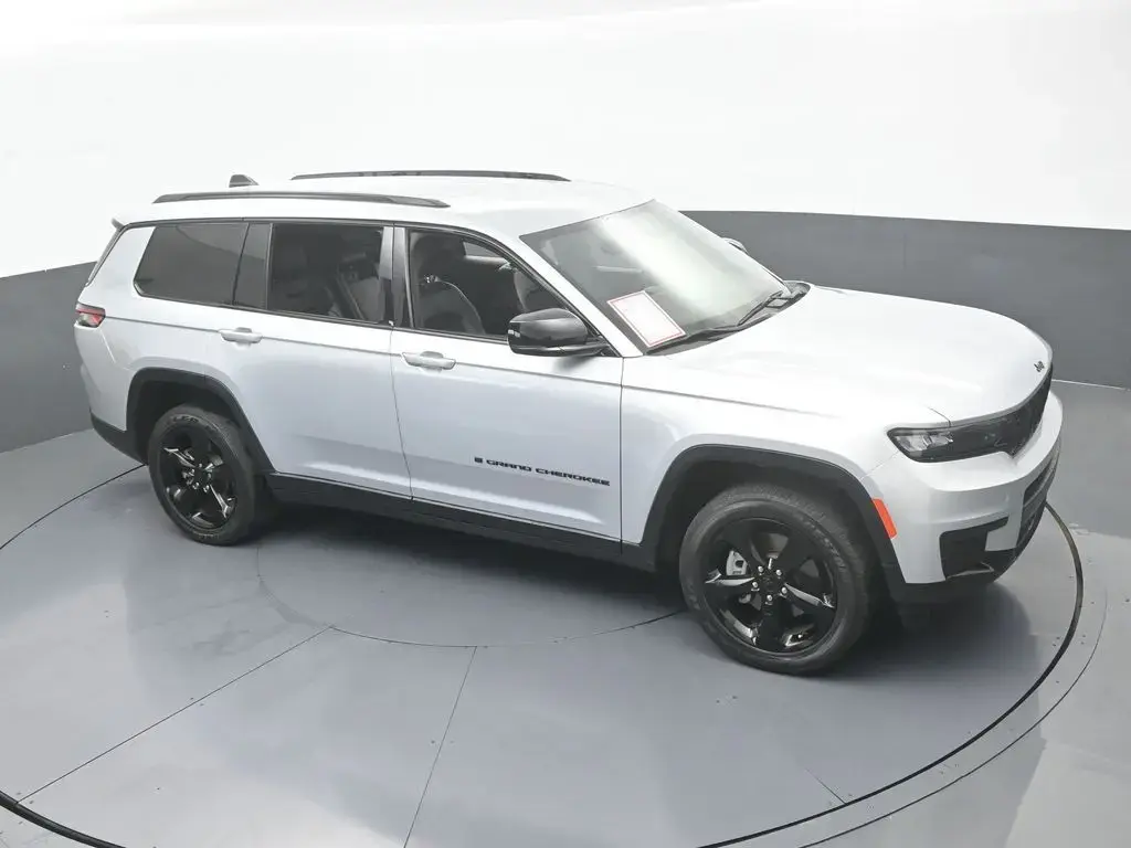 Jeep Grand Cherokee L 2023 4x2 Laredo X 4dr SUV