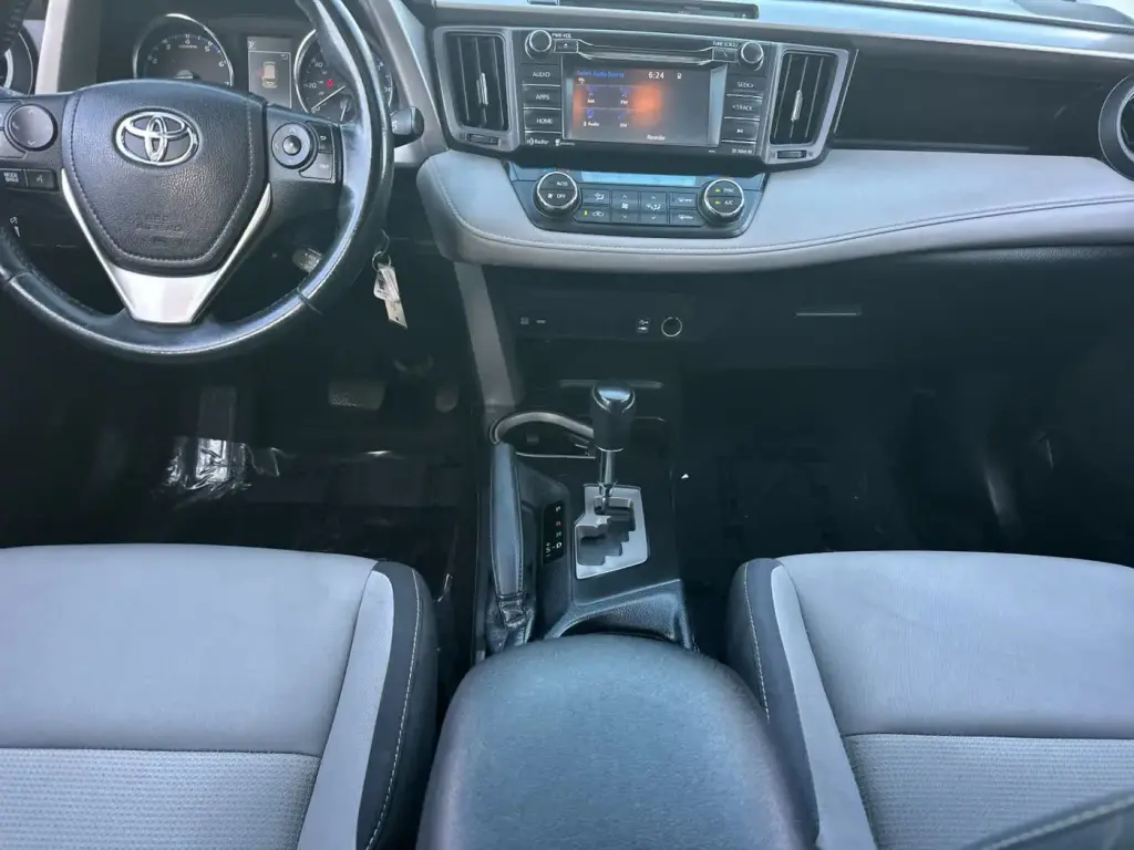 Toyota RAV4 2016 XLE 4dr SUV