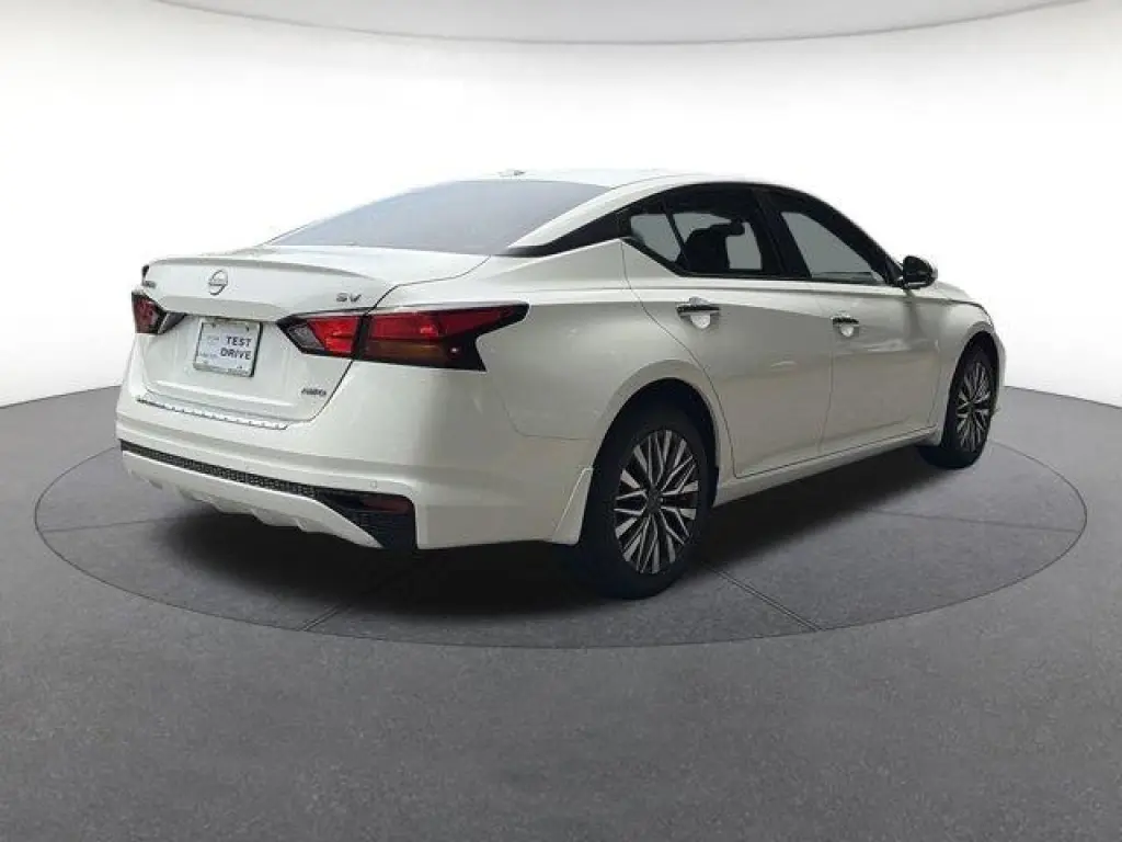 Nissan Altima 2023 AWD 2.5 SV 4dr Sedan