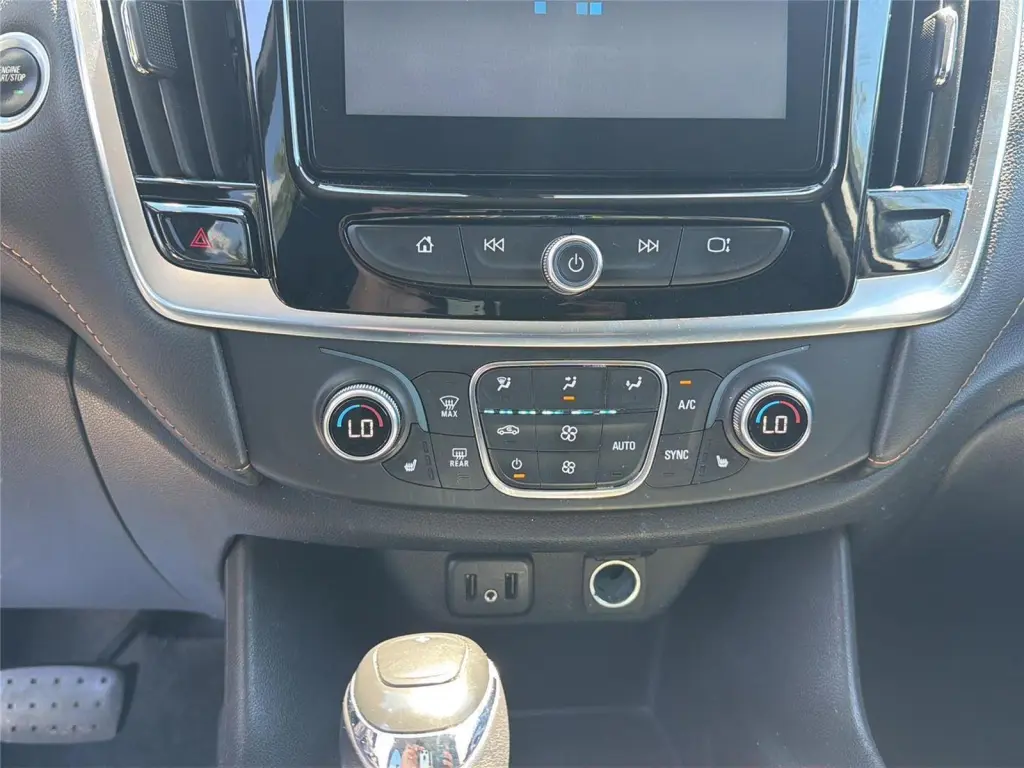 Chevrolet Traverse 2019 4x4 LT Cloth 4dr SUV w/1LT