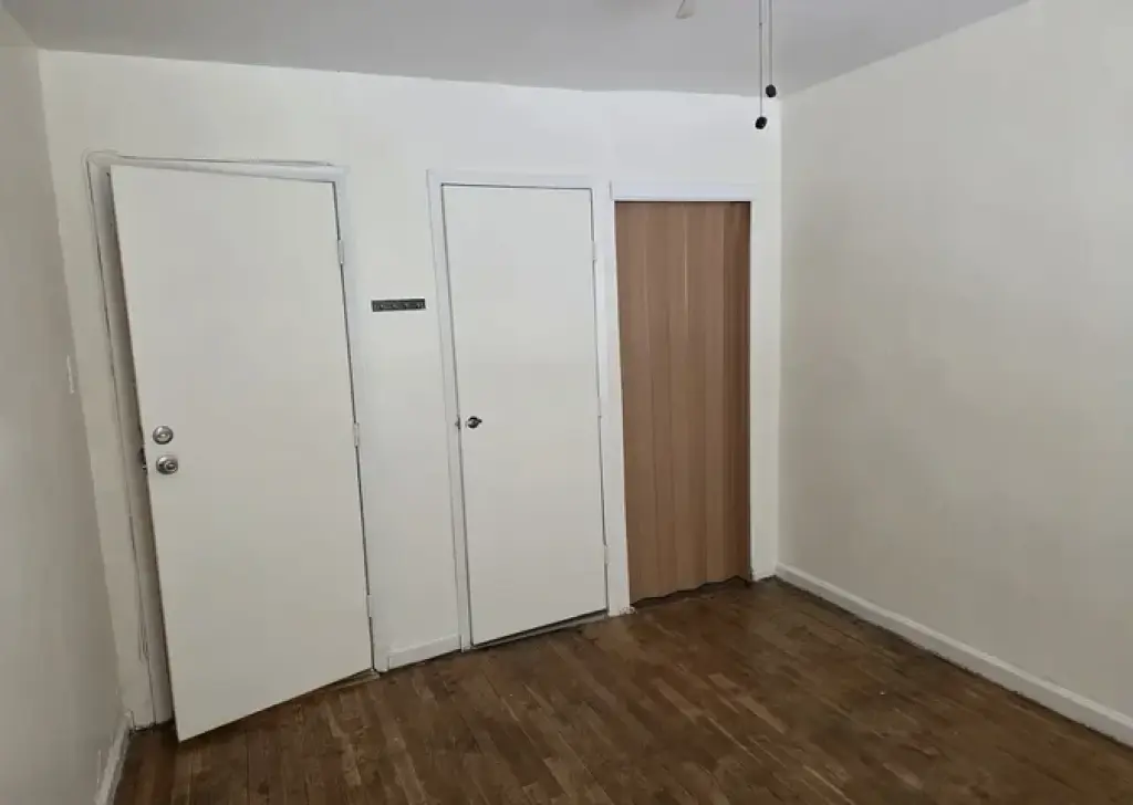 Single occupant only