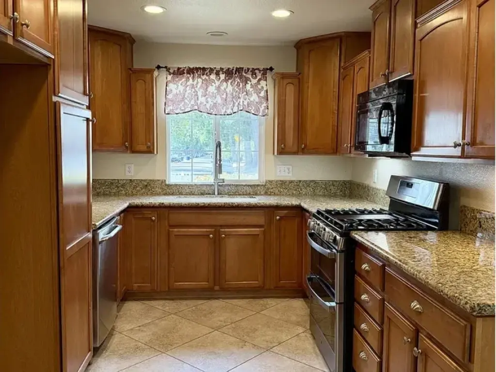 Ready to go 2 bedroom 1 bath h