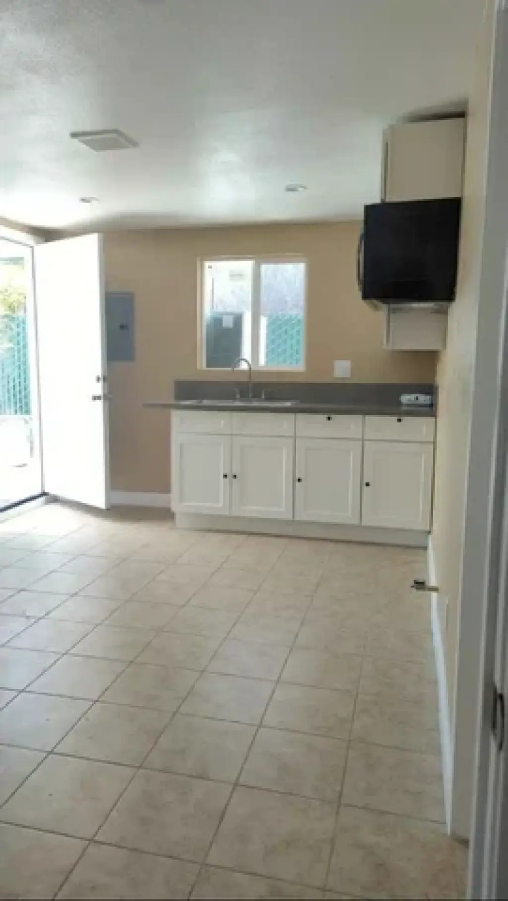 APARTMT 2 RECMRS 2 banos $2400