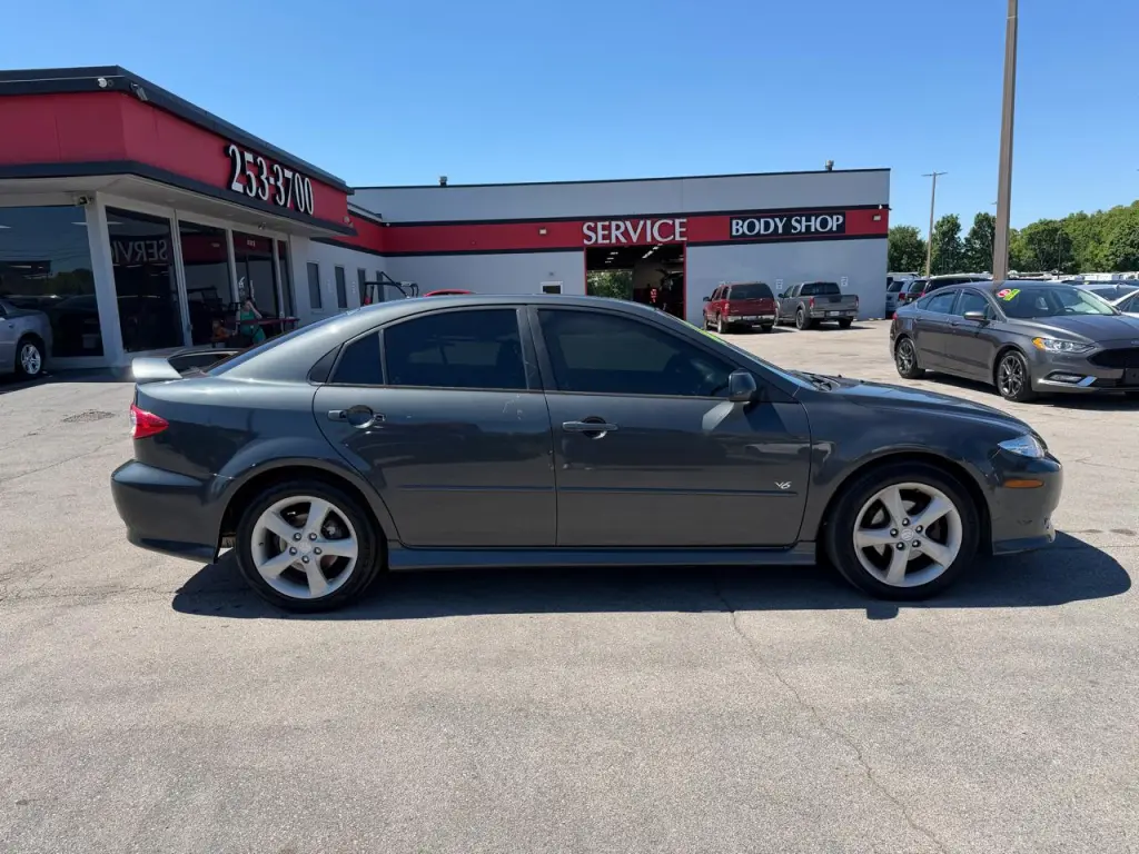 2004 Mazda MAZDA6 S