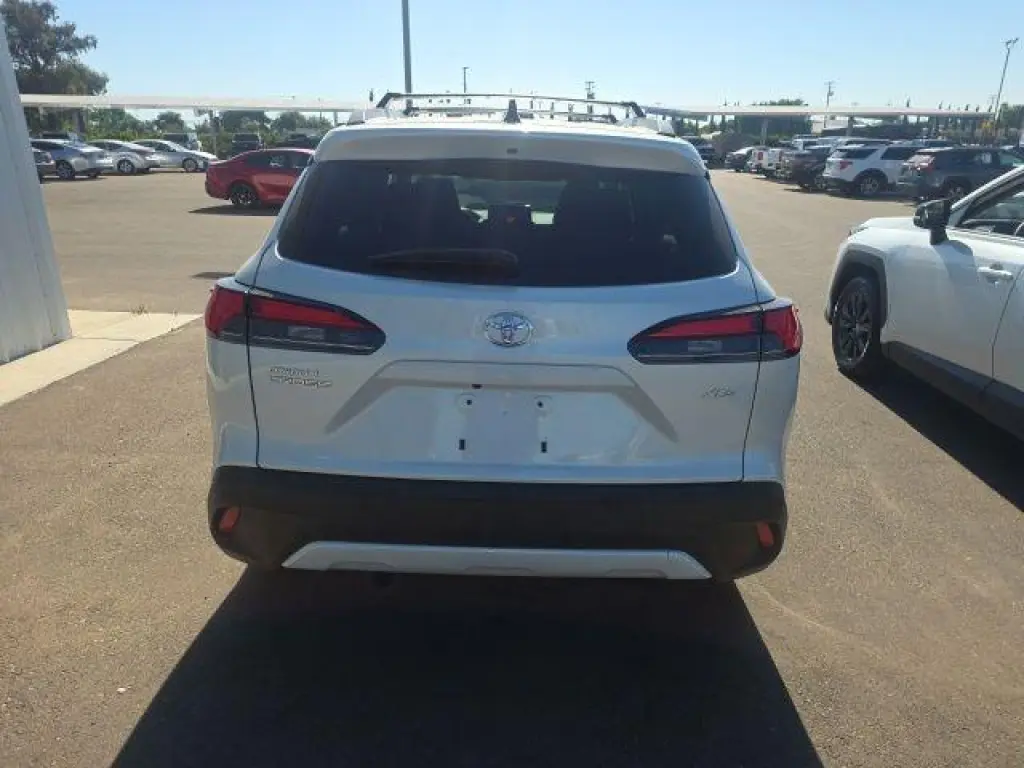 Toyota Corolla Cross 2026 XLE 4dr Crossover