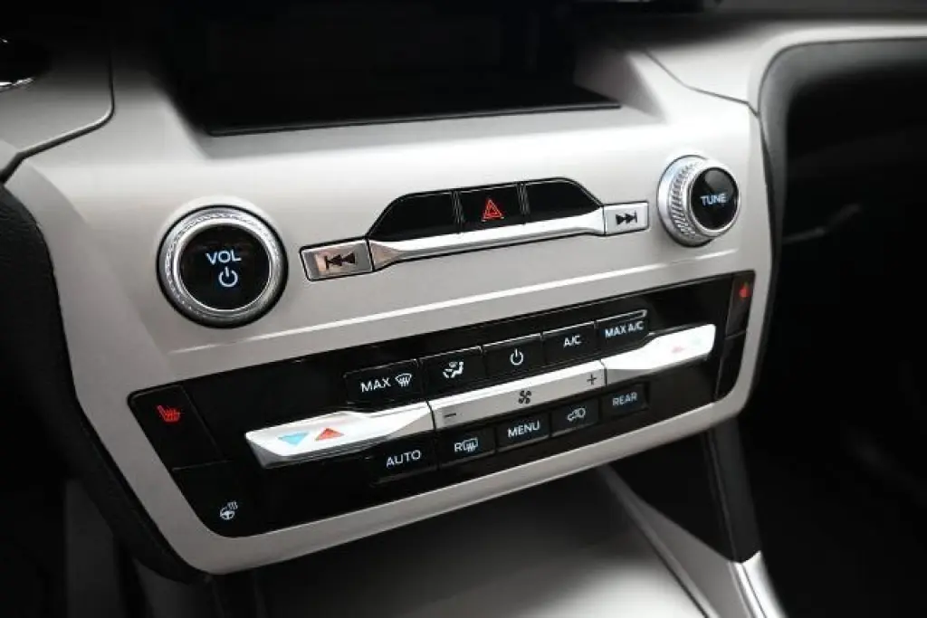 Ford Explorer 2024 XLT 4dr SUV