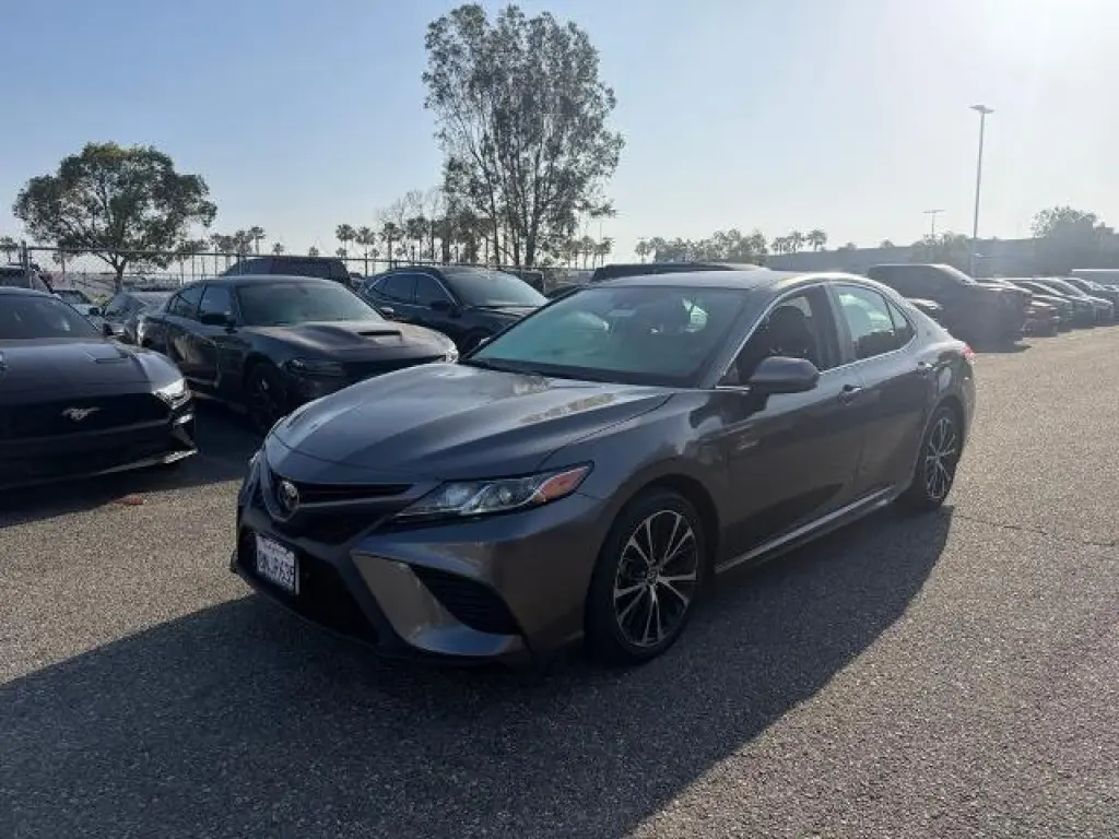 Toyota Camry 2020 SE 4dr Sedan