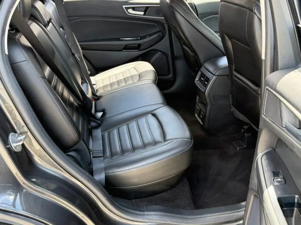 Ford Edge 2020 SEL 4dr Crossover
