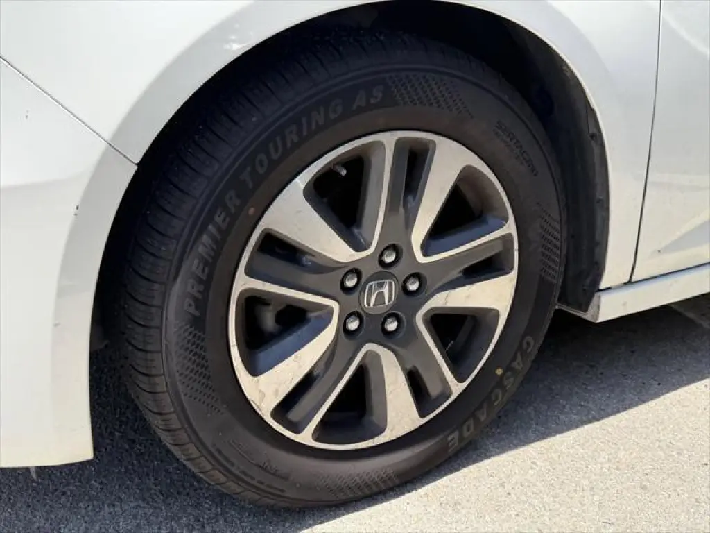 Honda Odyssey 2015 Touring Elite 4dr Mini-Van