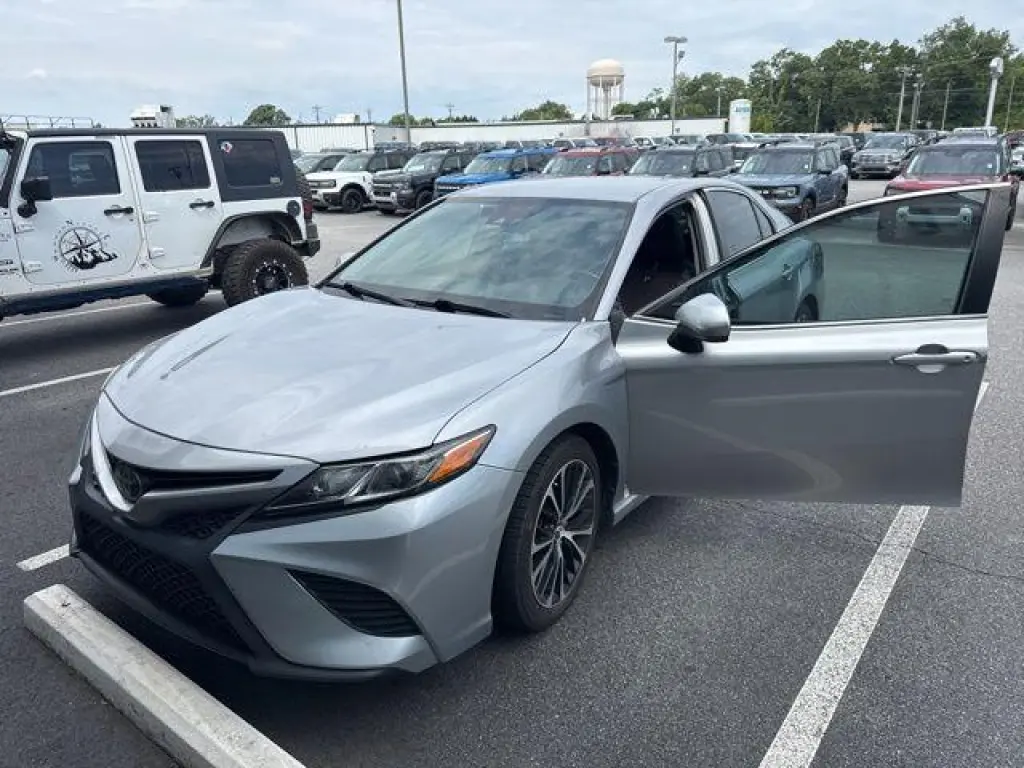Toyota Camry 2019 XLE 4dr Sedan