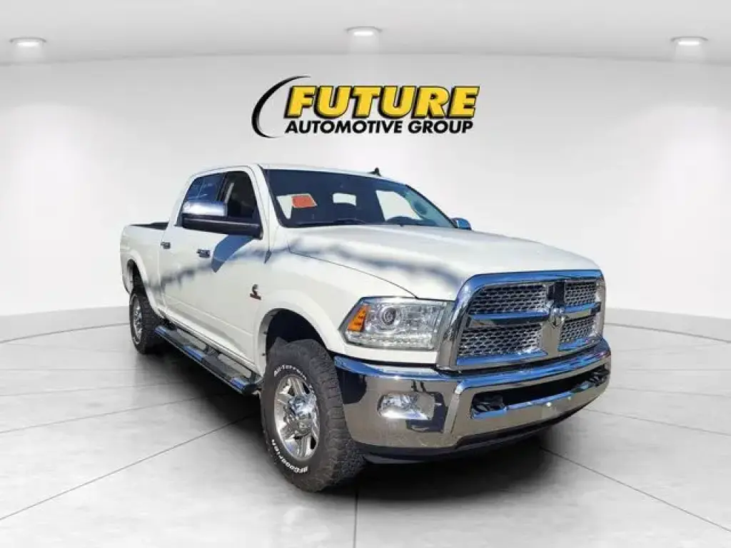 Ram 2500 2013 4x4 Laramie 4dr Crew Cab 6.3 ft. SB Pickup