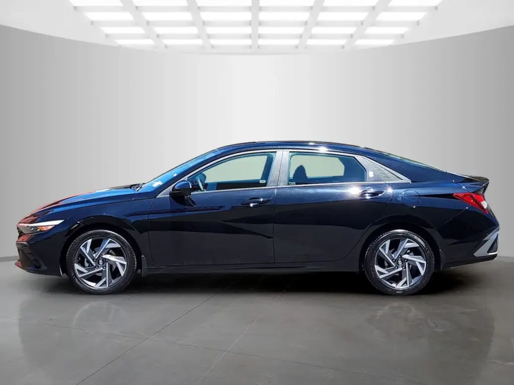 Hyundai ELANTRA 2025 SEL Sport 4dr Sedan