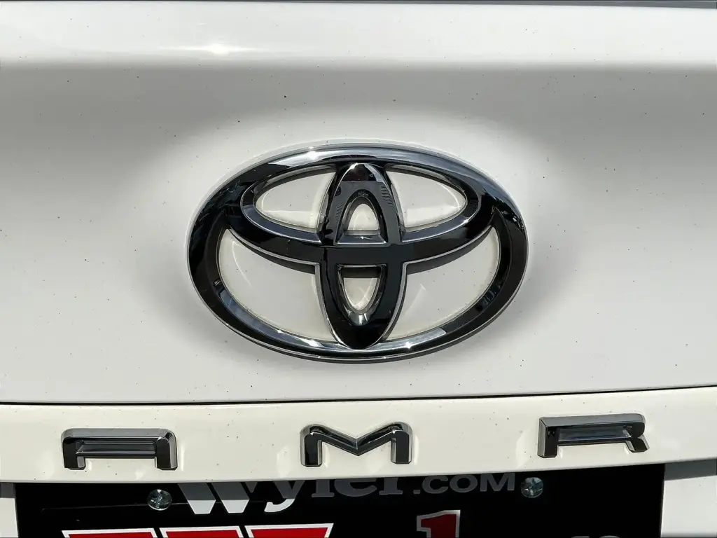 Toyota Camry 2019 LE 4dr Sedan