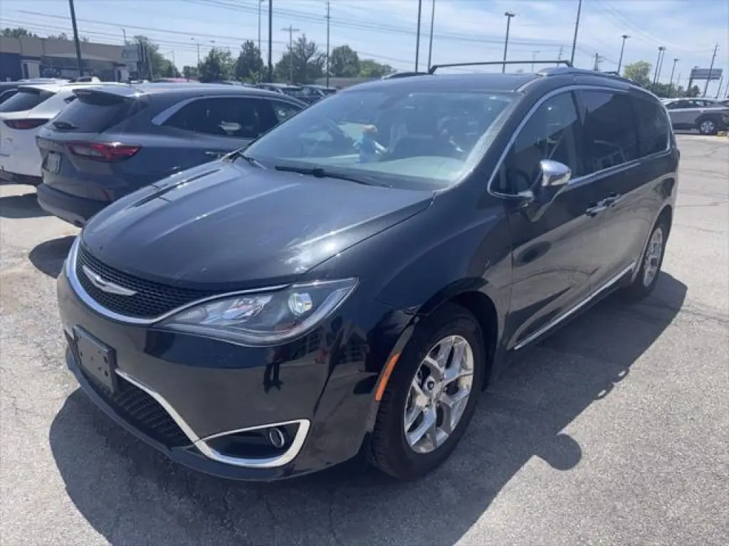 Chrysler Pacifica 2018 Limited 4dr Mini-Van