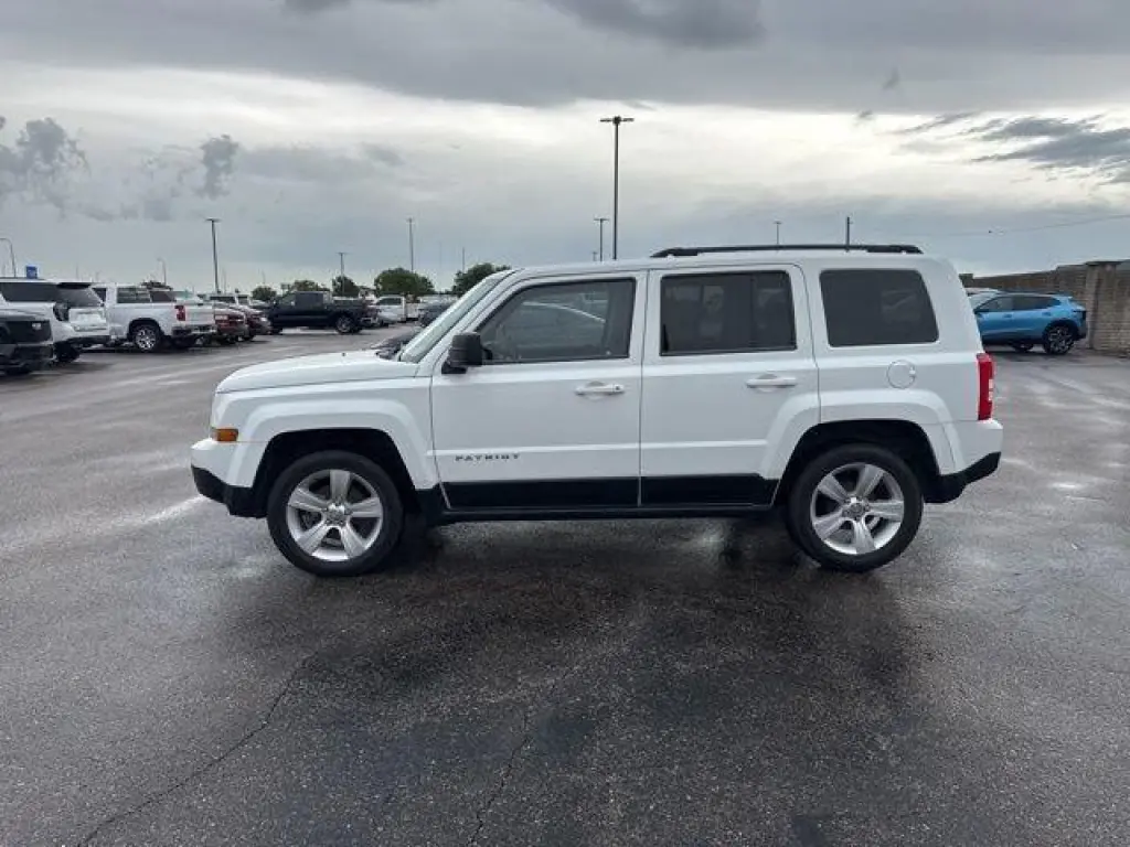 Jeep Patriot 2014 Latitude 4dr SUV