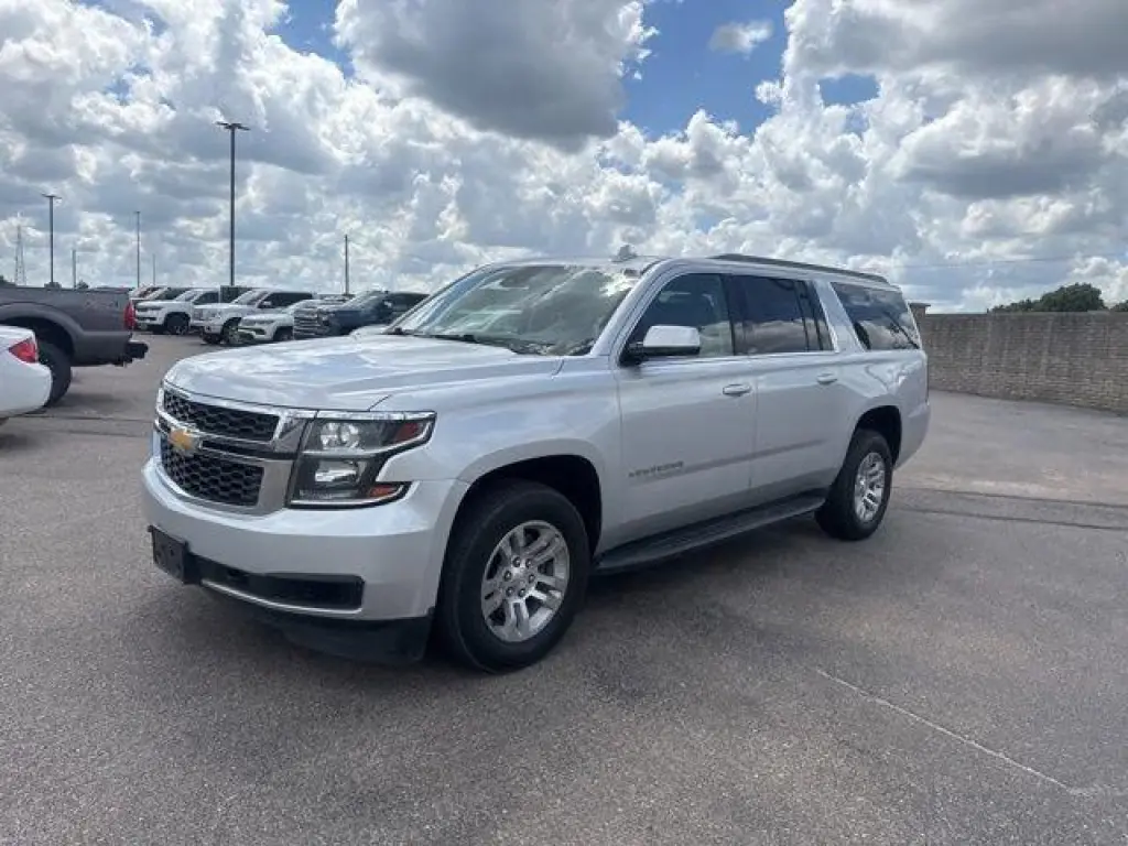Chevrolet Suburban 2018 4x4 LT 4dr SUV