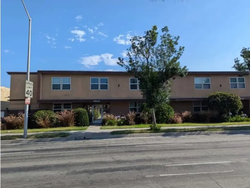 9815 Imperial Hwy Unit 37