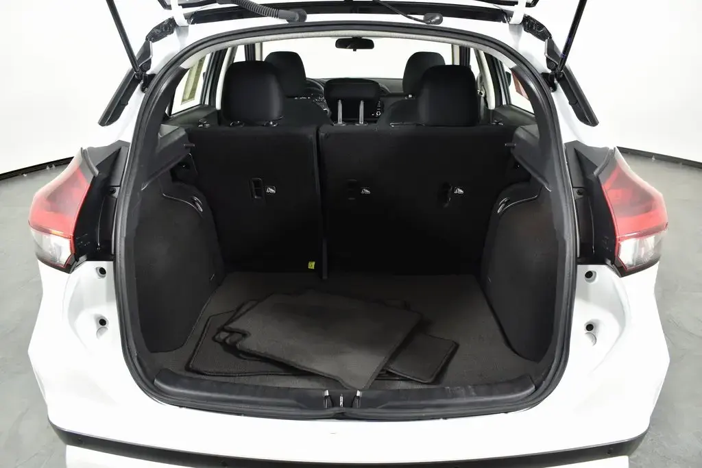 Nissan Kicks 2023 SV 4dr Crossover