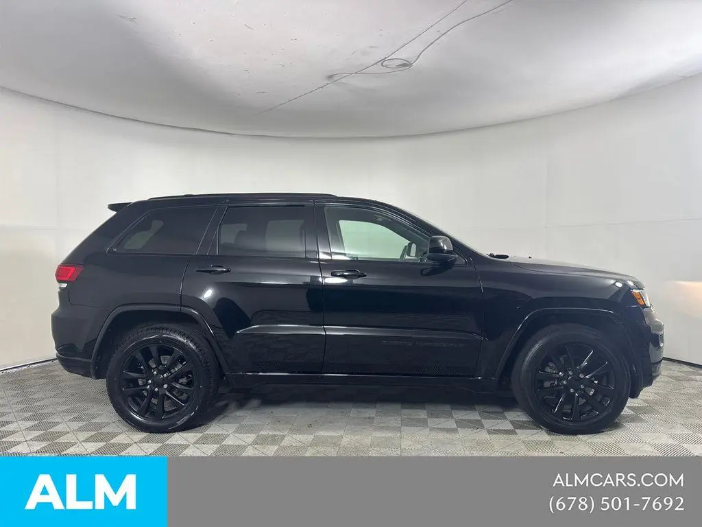Jeep Grand Cherokee 2017 4x4 Altitude 4dr SUV