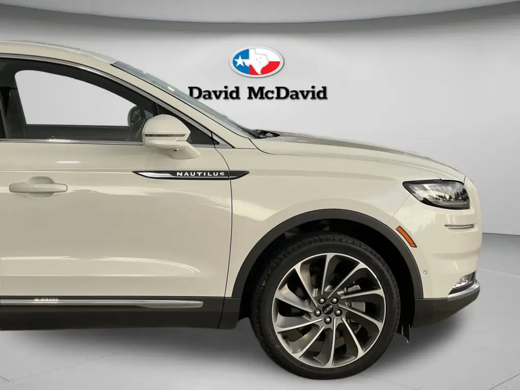 Lincoln Nautilus 2023 AWD Reserve 4dr SUV