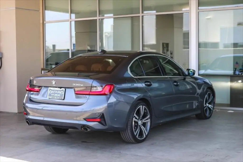 BMW 3 Series 2021 330e 4dr Sedan
