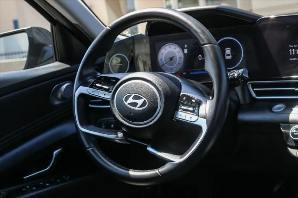 Hyundai ELANTRA 2025 Limited 4dr Sedan