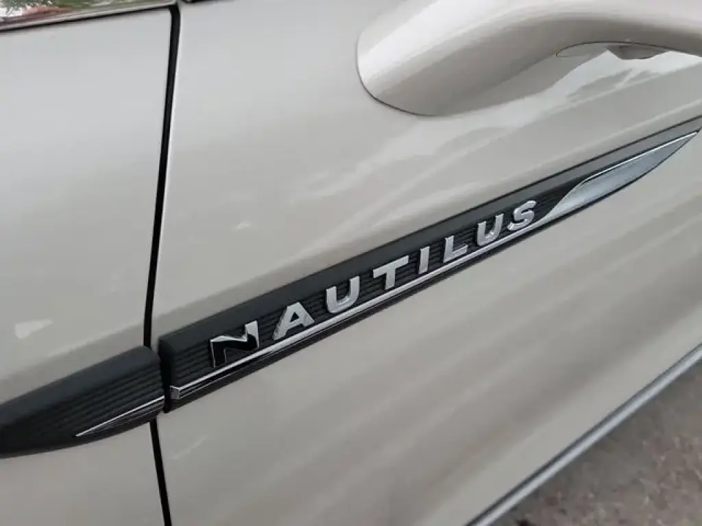Lincoln Nautilus 2022 Reserve 4dr SUV