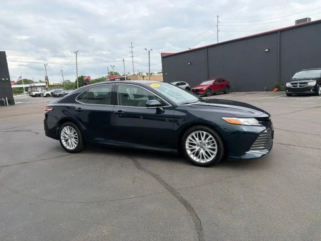 Toyota Camry 2018 XLE 4dr Sedan