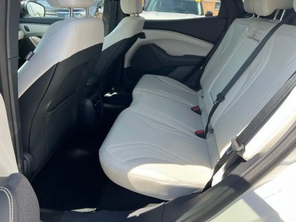 Ford Mustang Mach-E 2024 AWD Premium 4dr SUV