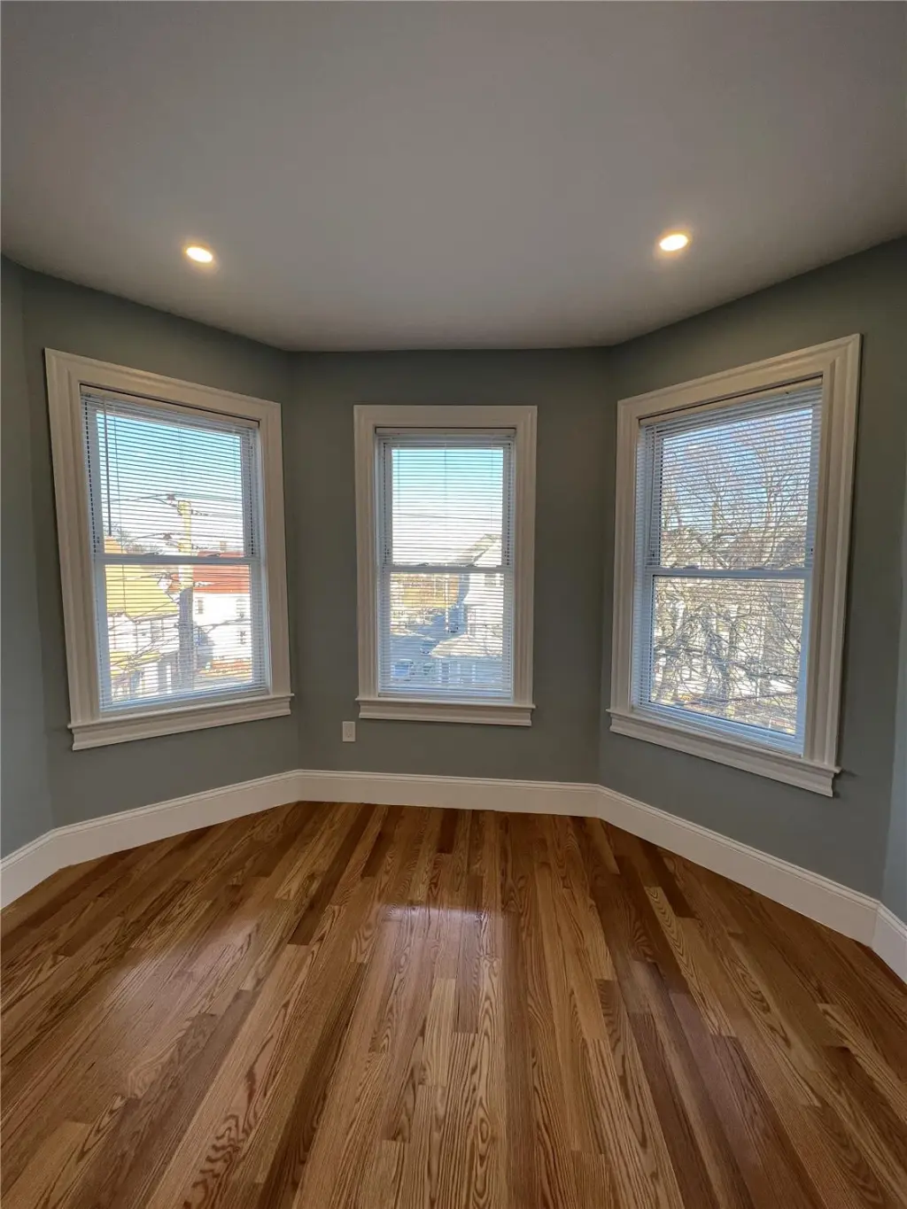 Propiedad en alquiler con 3 habitaciones y 2 baños en Medford