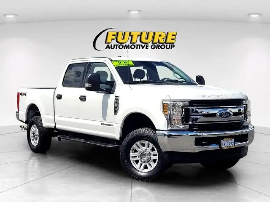 Ford F-250 Super Duty 2019 4x4 King Ranch 4dr Crew Cab 6.8 ft. SB Pickup